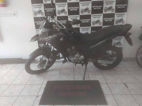 HONDA XRE 300 ABS HONDA XRE 300 ABS